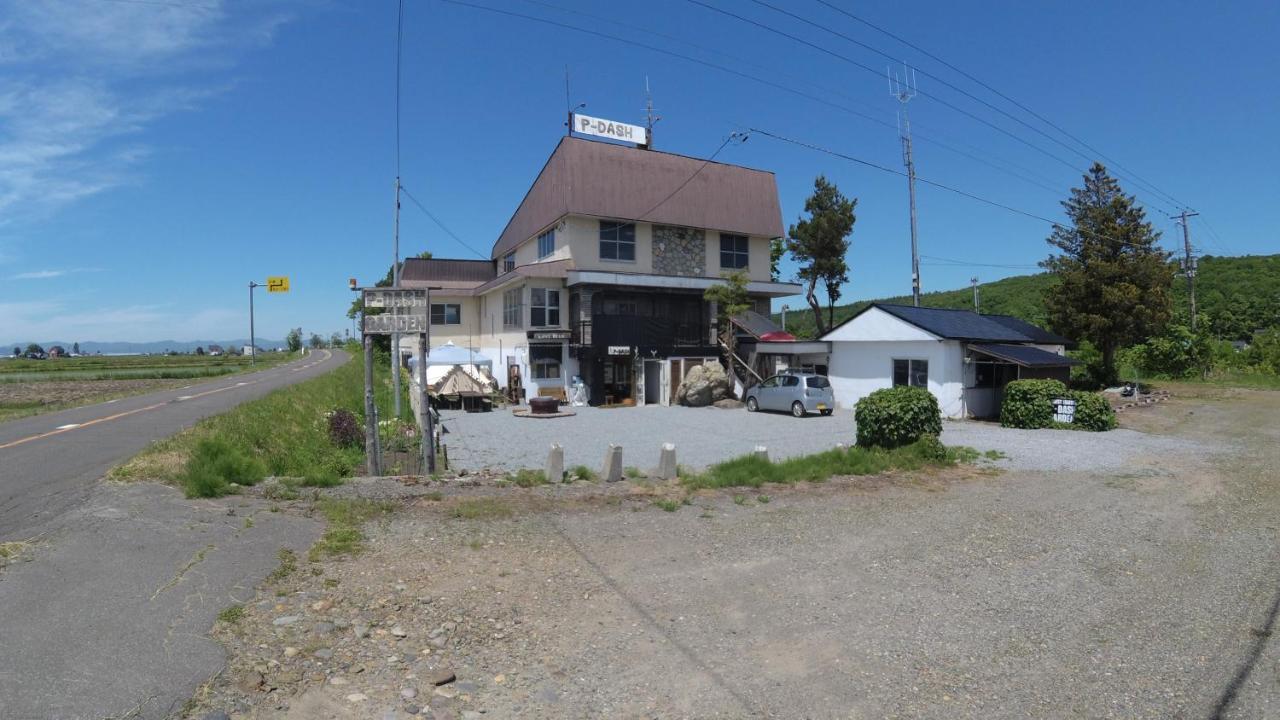 P-Dash Garden Backpackers Higashikawa Εξωτερικό φωτογραφία
