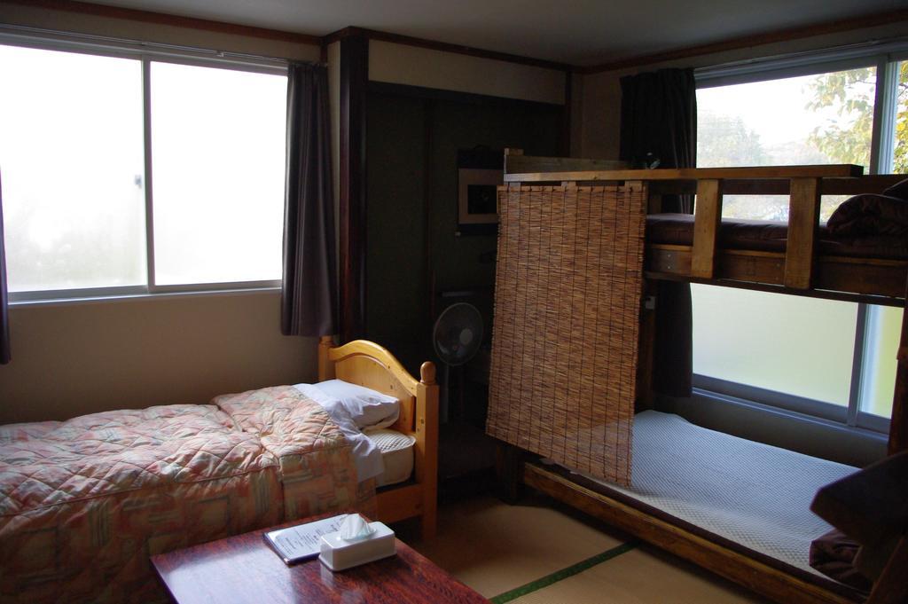 P-Dash Garden Backpackers Higashikawa Δωμάτιο φωτογραφία